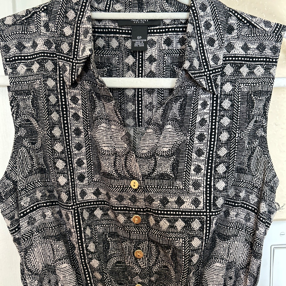 Dress - Picture 2 of 4